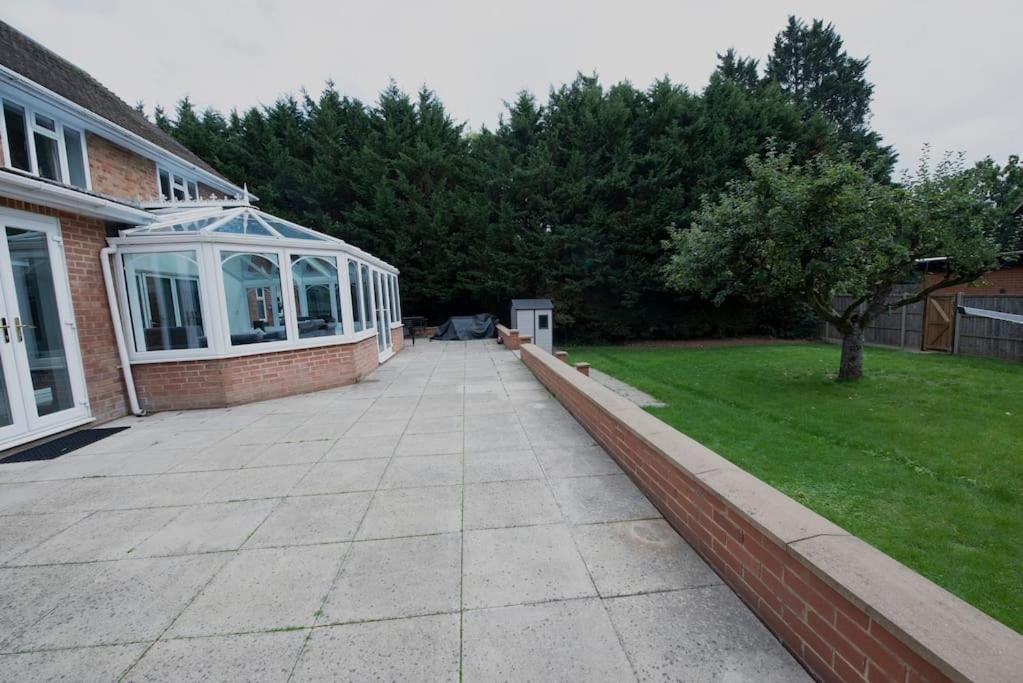 Luxury 6 Bedroom House With Parking - Northwood 诺斯伍德 外观 照片